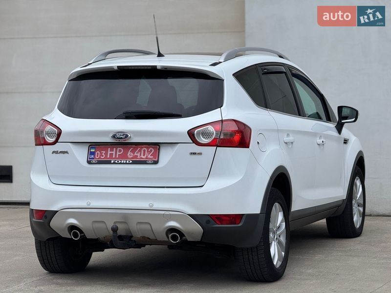 Позашляховик / Кросовер Ford Kuga 2010 в Сарнах