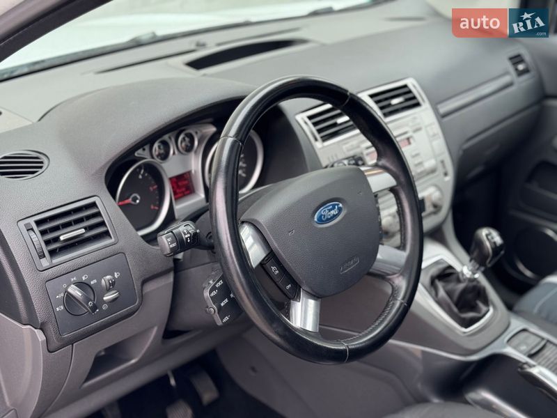 Позашляховик / Кросовер Ford Kuga 2010 в Сарнах