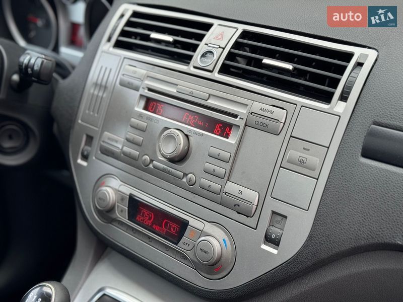 Позашляховик / Кросовер Ford Kuga 2010 в Сарнах