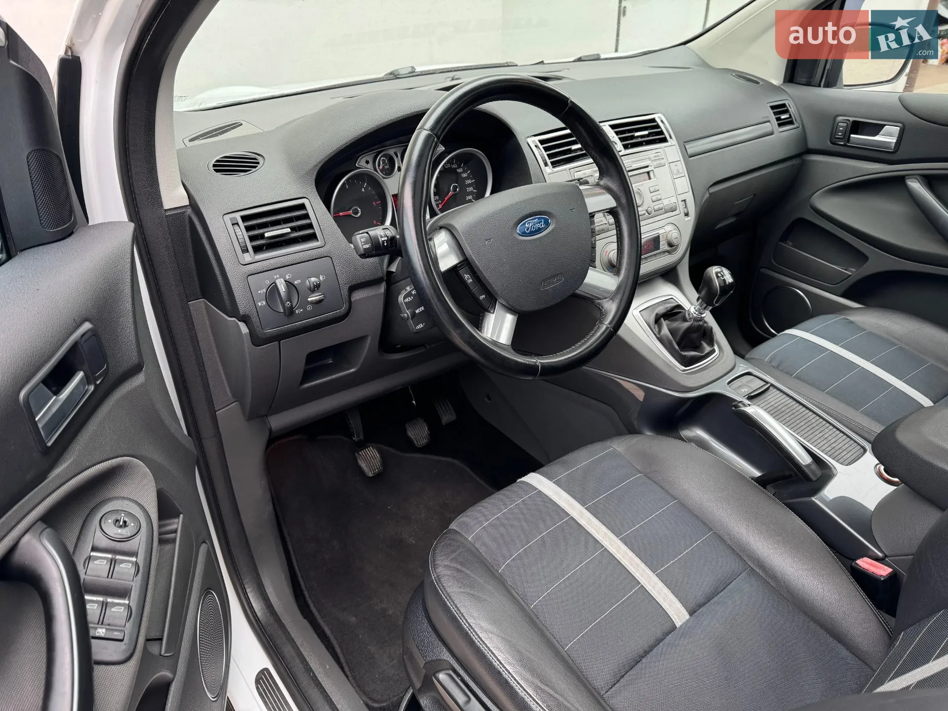 2010 Ford Kuga - мініатюра 51