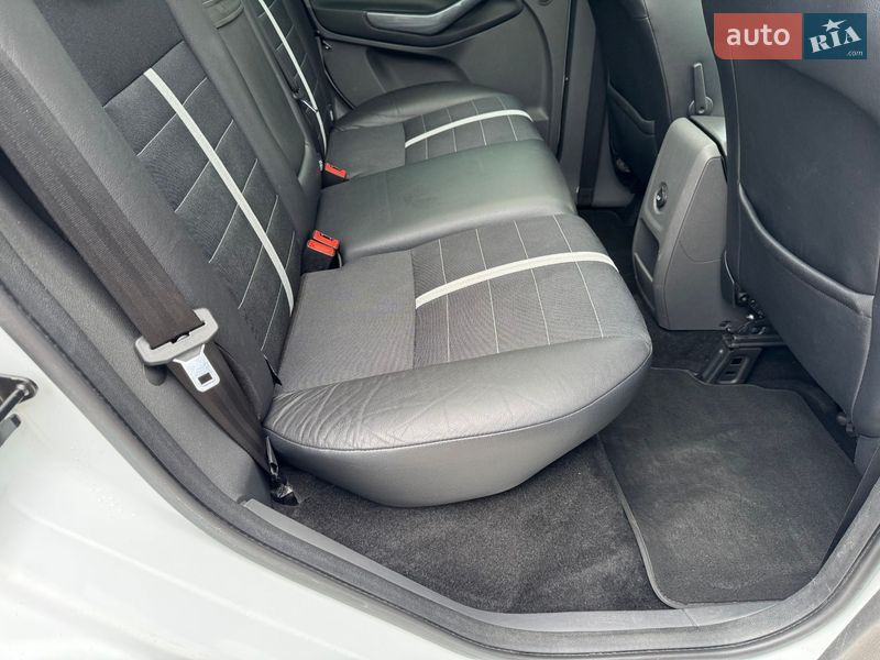 Позашляховик / Кросовер Ford Kuga 2010 в Сарнах