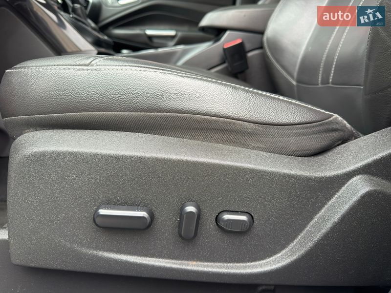 Позашляховик / Кросовер Ford Kuga 2014 в Дубні