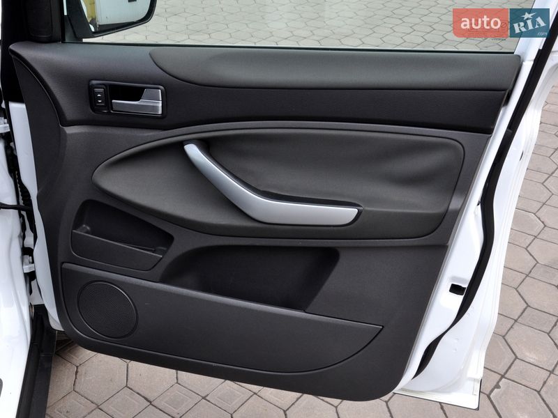 Позашляховик / Кросовер Ford Kuga 2011 в Львові