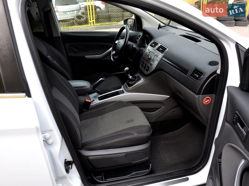 Позашляховик / Кросовер Ford Kuga 2011 в Львові