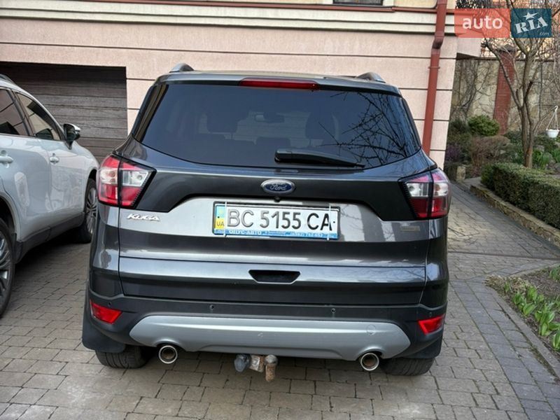 Позашляховик / Кросовер Ford Kuga 2017 в Львові