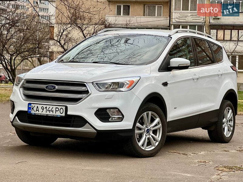 Внедорожник / Кроссовер Ford Kuga 2016 в Киеве фото Внедорожник / Кроссовер Ford Kuga 2016 в Киеве