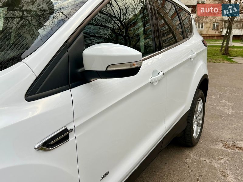 Внедорожник / Кроссовер Ford Kuga 2016 в Киеве фото 9 Внедорожник / Кроссовер Ford Kuga 2016 в Киеве