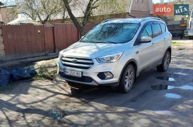 Позашляховик / Кросовер Ford Kuga 2017 в Кропивницькому