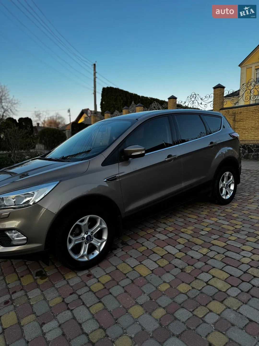 2019 Ford Kuga - мініатюра 9