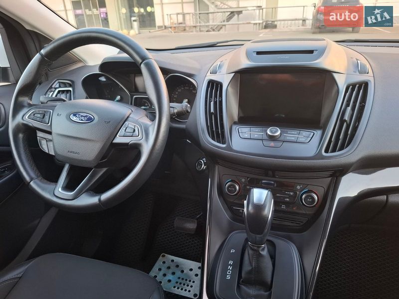 Позашляховик / Кросовер Ford Kuga 2019 в Києві