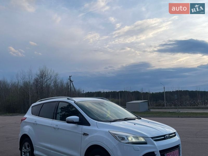 Позашляховик / Кросовер Ford Kuga 2015 в Житомирі