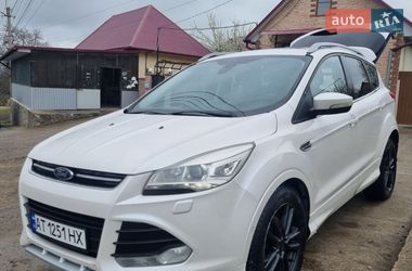 Позашляховик / Кросовер Ford Kuga 2014 в Чернівцях