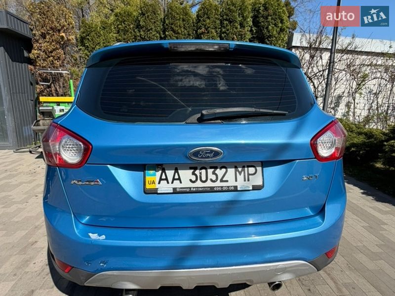 Внедорожник / Кроссовер Ford Kuga 2010 в Киеве