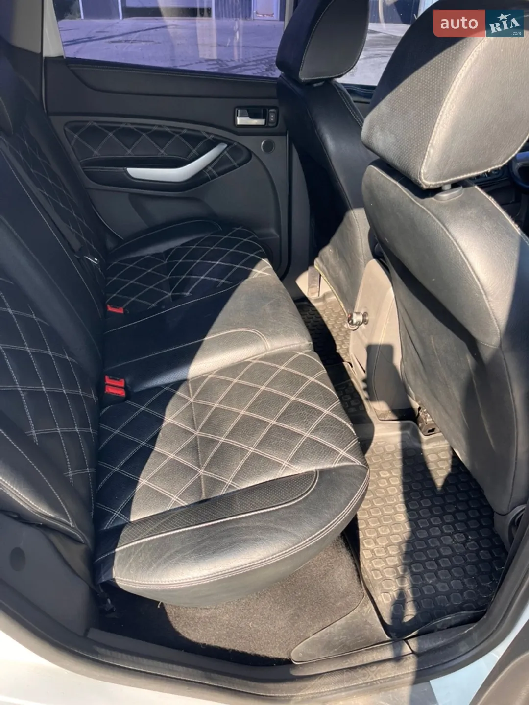2011 Ford Kuga - мініатюра 9