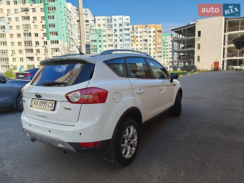 Позашляховик / Кросовер Ford Kuga 2012 в Харкові