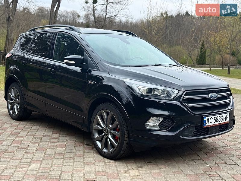 Позашляховик / Кросовер Ford Kuga 2019 в Славуті