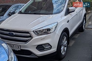 Внедорожник / Кроссовер Ford Kuga 2019 в Киеве
