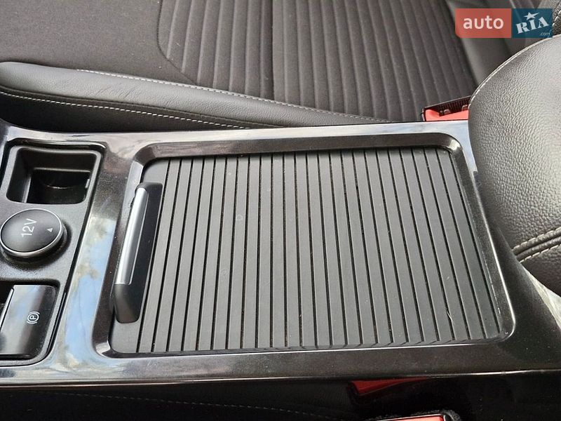 Внедорожник / Кроссовер Ford Kuga 2019 в Миргороде