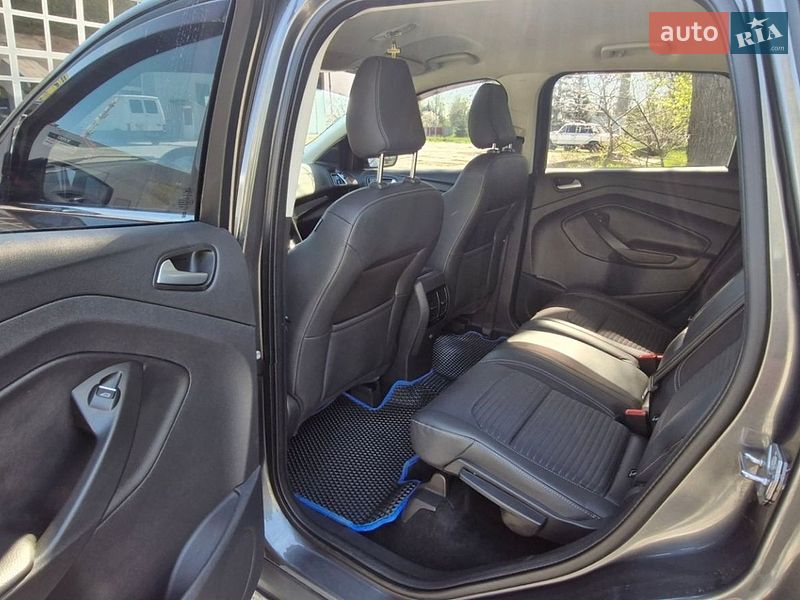 Внедорожник / Кроссовер Ford Kuga 2019 в Миргороде