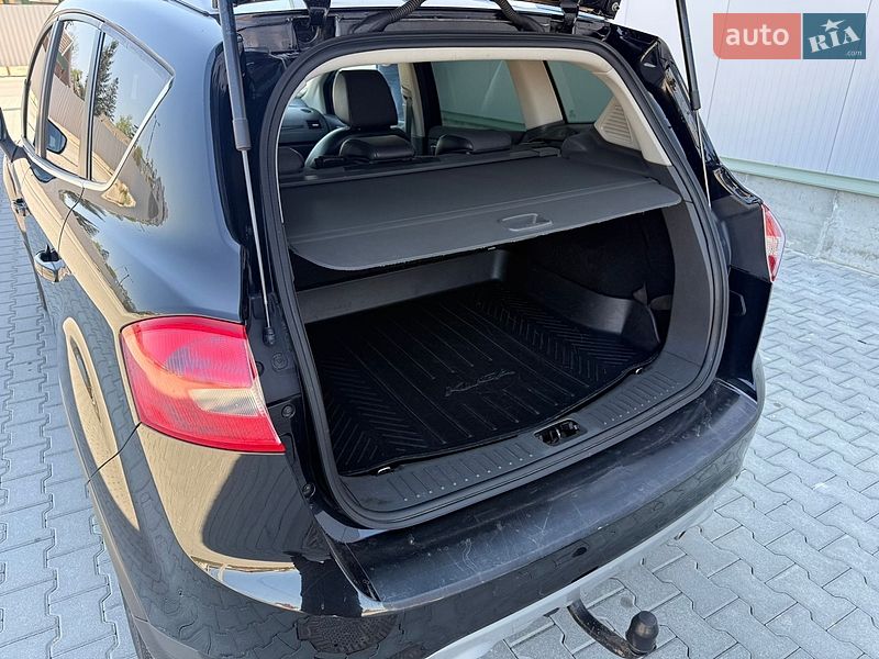 Позашляховик / Кросовер Ford Kuga 2012 в Львові