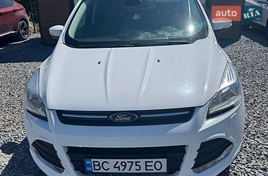 Внедорожник / Кроссовер Ford Kuga 2016 в Мостиске