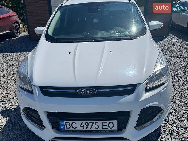 Позашляховик / Кросовер Ford Kuga 2016 в Мостиській