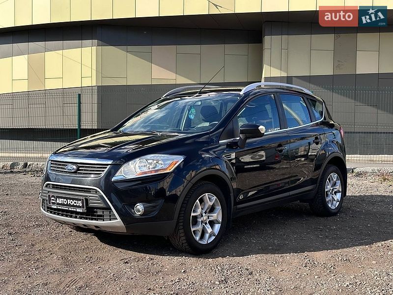 Позашляховик / Кросовер Ford Kuga 2010 в Києві