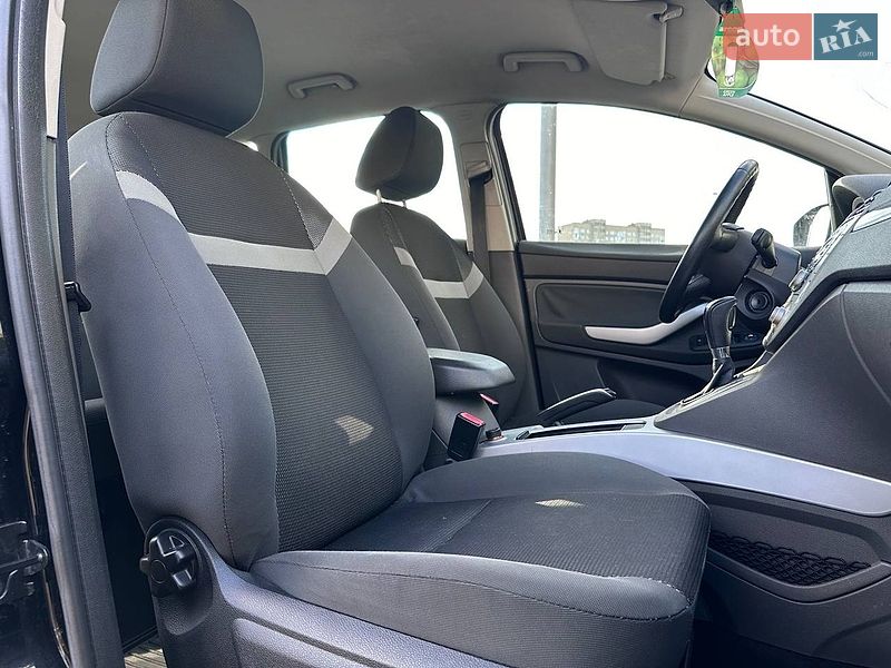 Позашляховик / Кросовер Ford Kuga 2010 в Києві