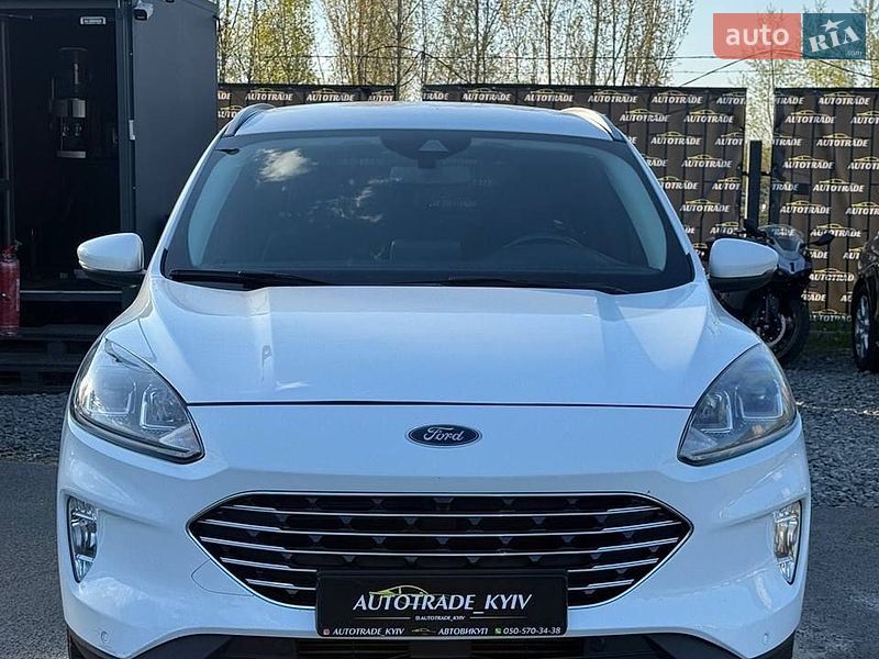 Позашляховик / Кросовер Ford Kuga 2022 в Києві