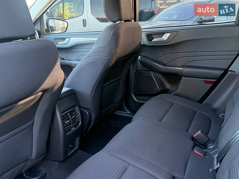 Позашляховик / Кросовер Ford Kuga 2022 в Києві