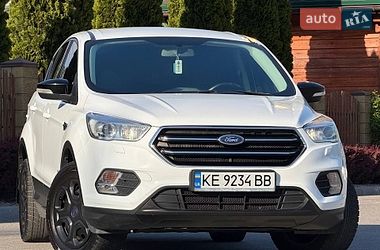 Позашляховик / Кросовер Ford Kuga 2017 в Дніпрі