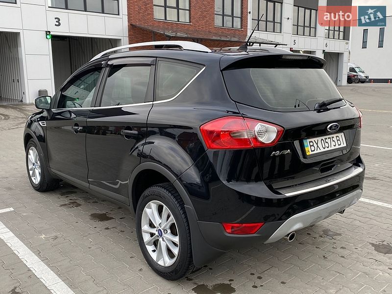 Внедорожник / Кроссовер Ford Kuga 2012 в Виннице