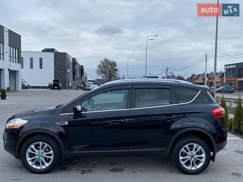 Внедорожник / Кроссовер Ford Kuga 2012 в Виннице