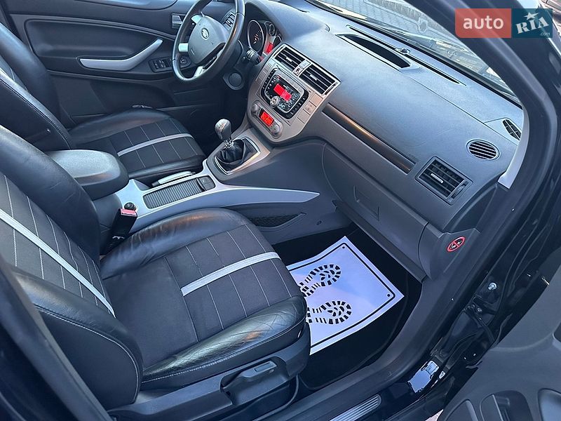Внедорожник / Кроссовер Ford Kuga 2012 в Луцке