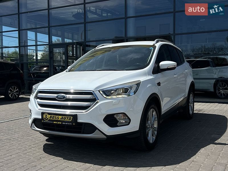 Позашляховик / Кросовер Ford Kuga 2019 в Івано-Франківську