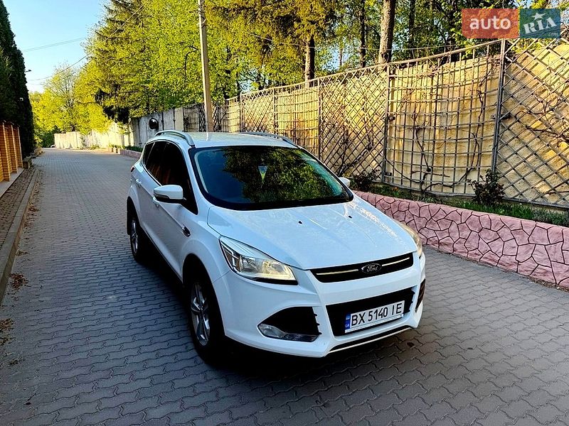 Внедорожник / Кроссовер Ford Kuga 2013 в Хмельницком