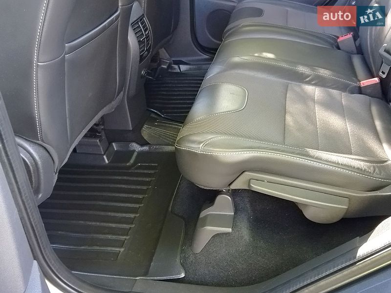 Внедорожник / Кроссовер Ford Kuga 2016 в Каменке