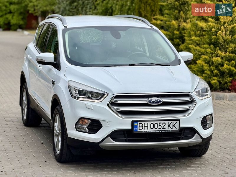 Внедорожник / Кроссовер Ford Kuga 2019 в Одессе