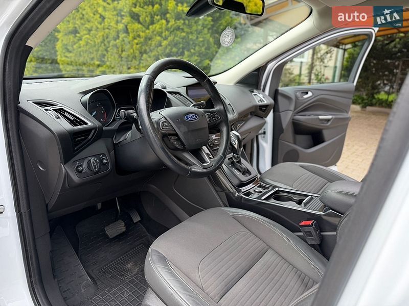Внедорожник / Кроссовер Ford Kuga 2019 в Одессе