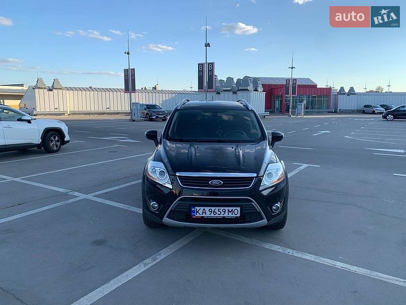 Позашляховик / Кросовер Ford Kuga 2012 в Києві
