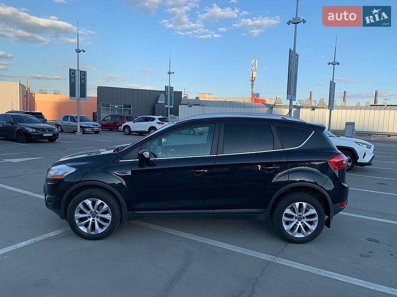 Позашляховик / Кросовер Ford Kuga 2012 в Києві