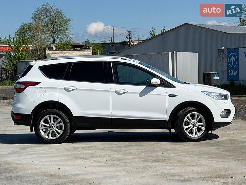 Внедорожник / Кроссовер Ford Kuga 2019 в Черкассах