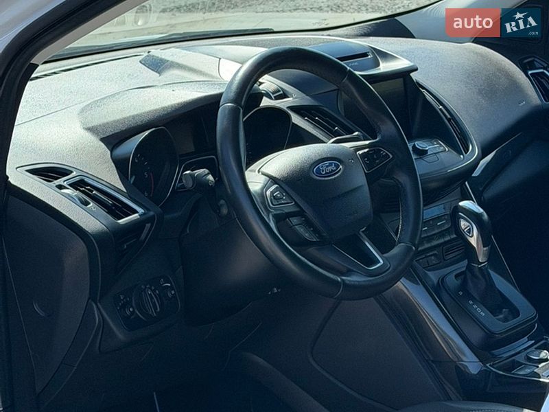 Внедорожник / Кроссовер Ford Kuga 2019 в Черкассах