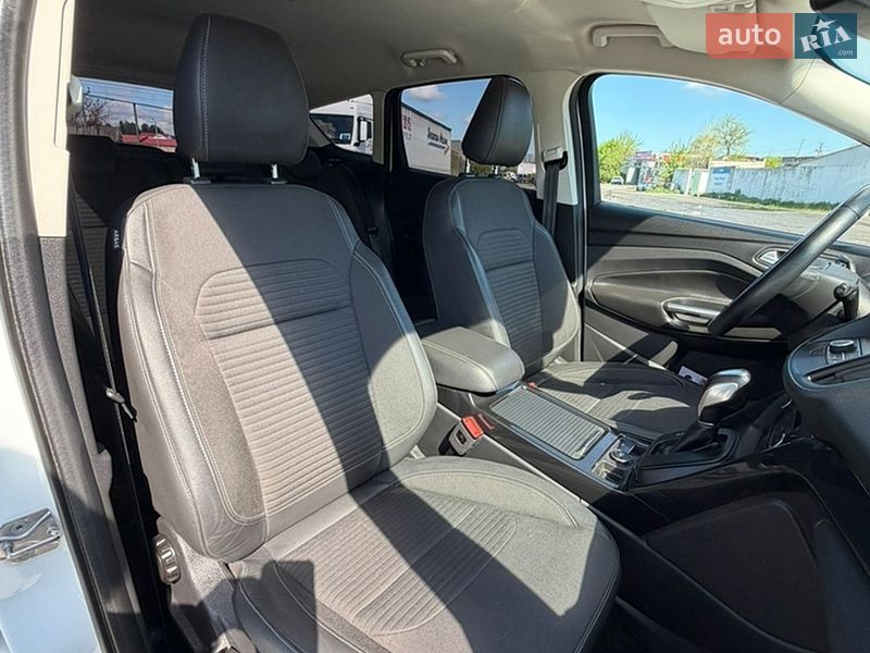 Внедорожник / Кроссовер Ford Kuga 2019 в Черкассах