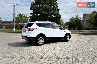 Позашляховик / Кросовер Ford Kuga 2019 в Кропивницькому