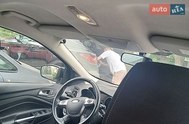 Позашляховик / Кросовер Ford Kuga 2013 в Києві