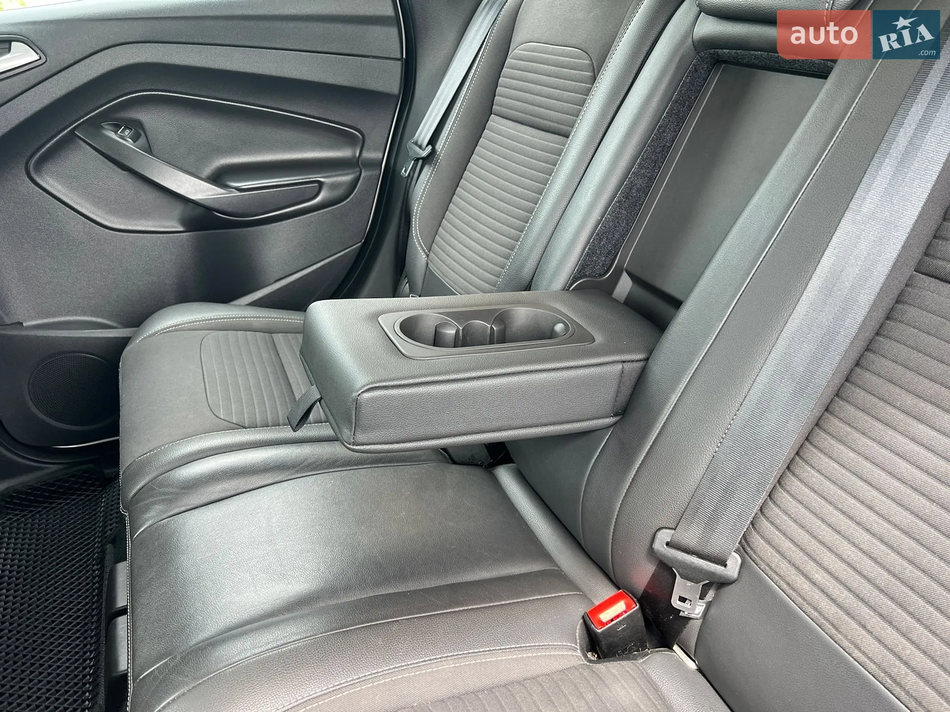 2019 Ford Kuga - мініатюра 18