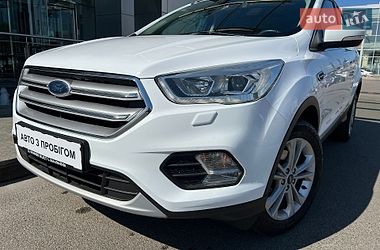 Позашляховик / Кросовер Ford Kuga 2019 в Києві