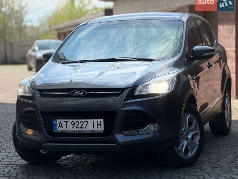 Позашляховик / Кросовер Ford Kuga 2014 в Івано-Франківську