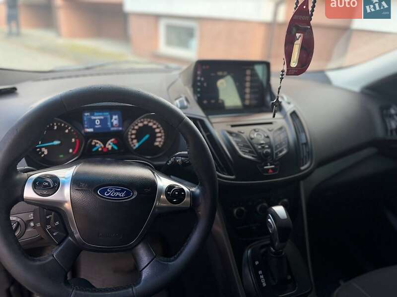 Позашляховик / Кросовер Ford Kuga 2014 в Івано-Франківську
